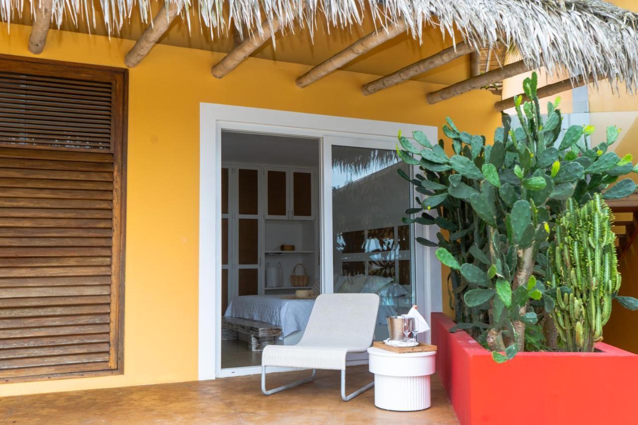 Tanusas Retreat & Spa Puerto Cayo Exterior photo