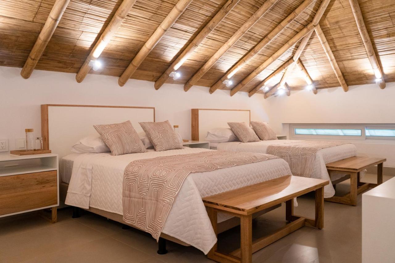 Tanusas Retreat & Spa Puerto Cayo Exterior photo
